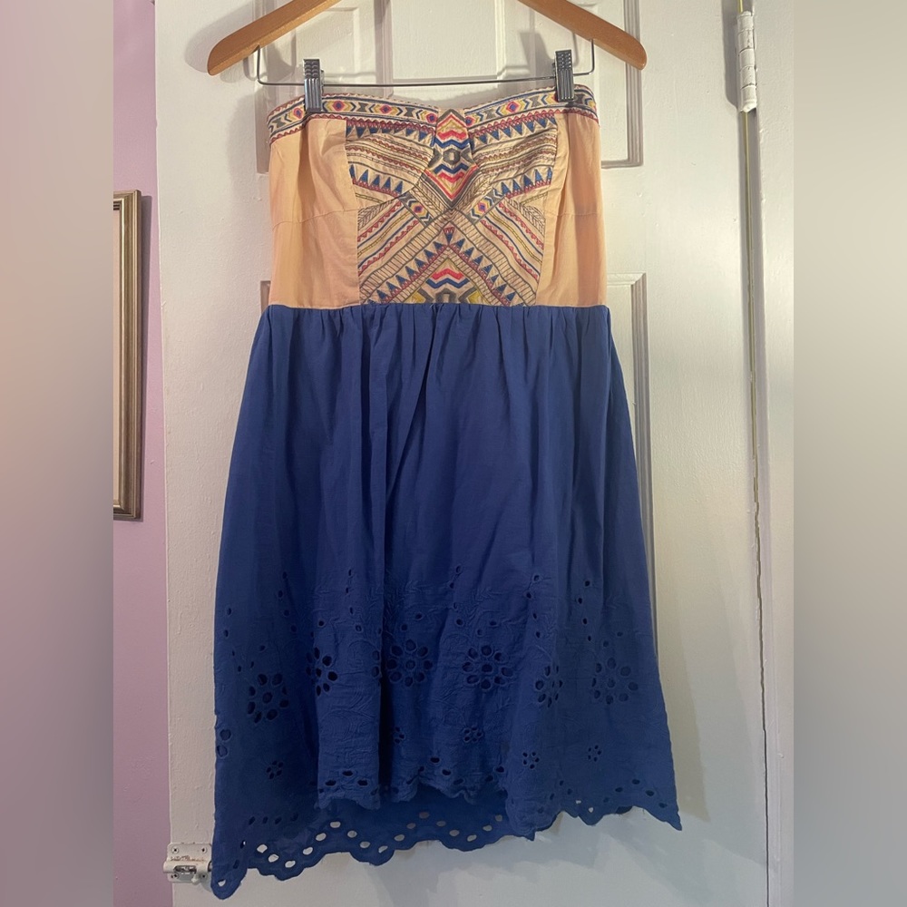 Adorable Strapless Summer Dress with Boho Embroidery